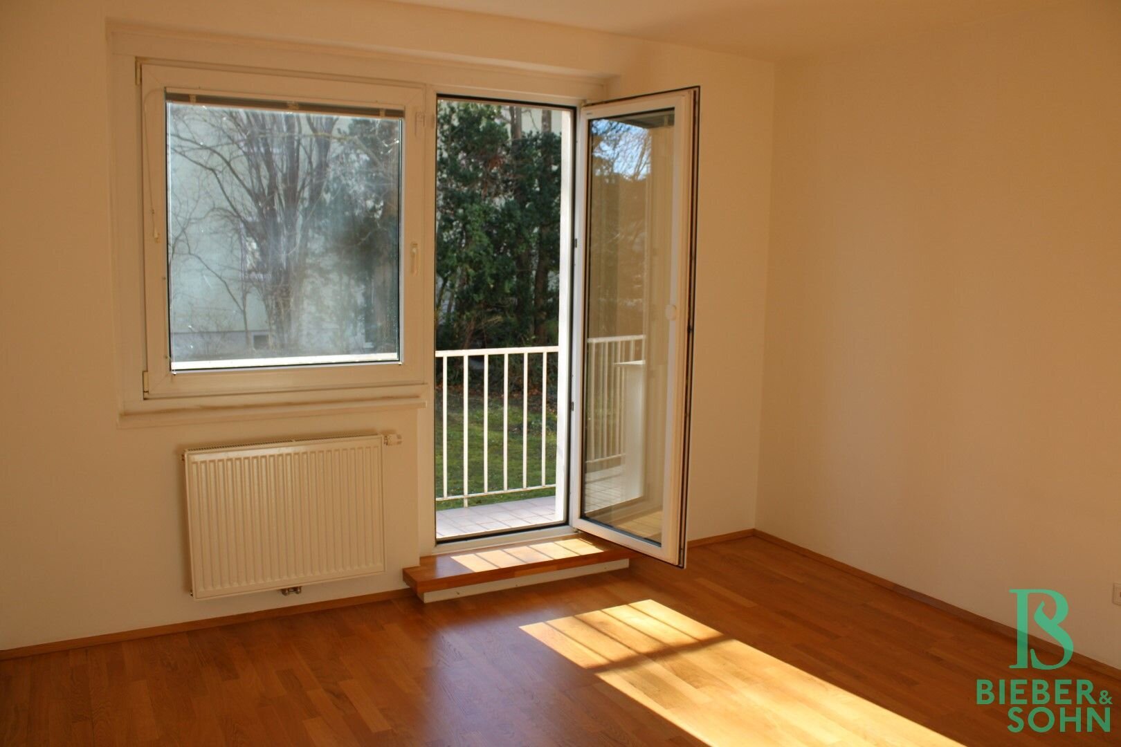 Objekt-Ansicht: Zimmer 1 - Balkon