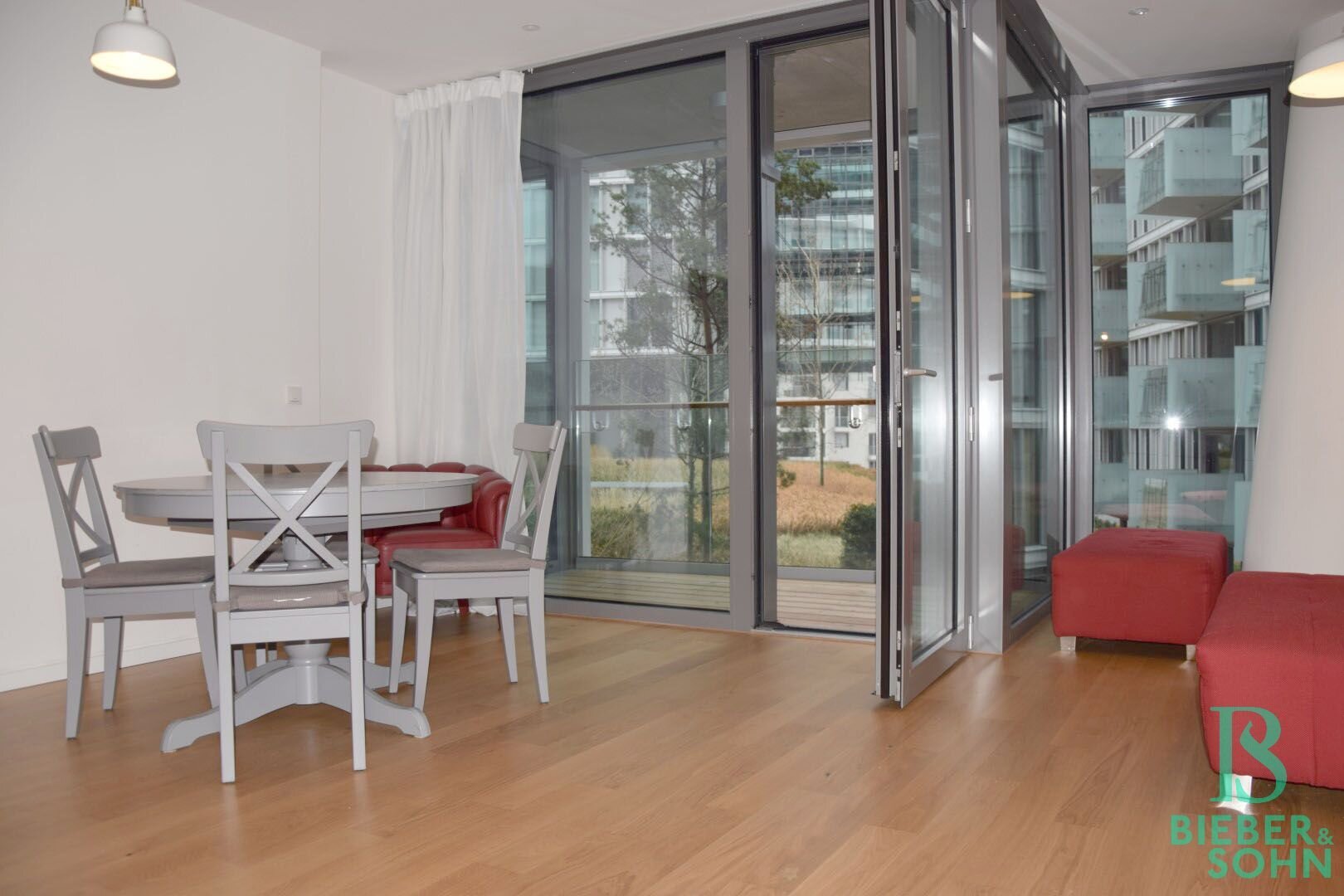 Wohnraum/Loggia Objekt-Ansicht: Wohnraum/Loggia