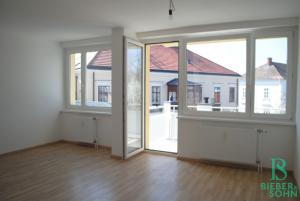 Ansicht Wohnzimmer / Balkon von Objekt-Nummer: 17695